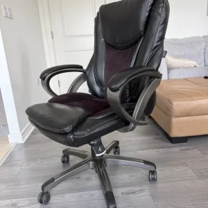Staples executive office chair - Image 5