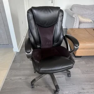 Staples executive office chair