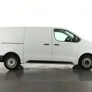 2022 Vauxhall Vivaro 2900 1.5D 100PS Dynamic H1 Panel Van Diesel Manual - Image 4