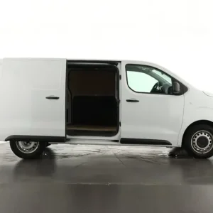 2022 Vauxhall Vivaro 2900 1.5D 100PS Dynamic H1 Panel Van Diesel Manual - Image 5