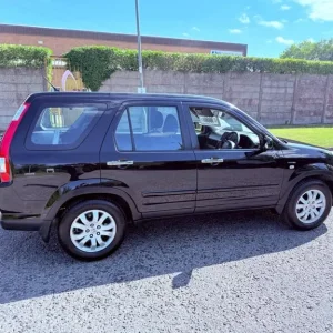 2006 Honda CR-V 2.0 VTEC Sport 4x4 Manual with Alloy Wheels and CD Player - Image 3