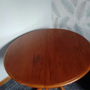 Round wooden Extendable Pedestal Dining Table - Image 3
