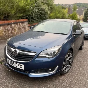 Vauxhall Insignia 2015 Manual Hatchback - Image 2