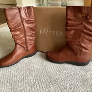 Ladies Tan Leather Boots