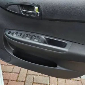 Hyundai i20 Petrol 53950 miles - Image 5