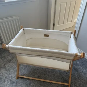 Clair de Lune folding crib