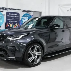 2021 Land Rover Discovery R-Dynamic SE with Panoramic Roof and Full Service History - Image 2