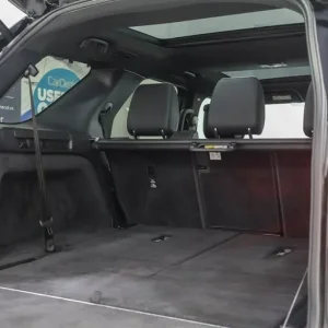 2021 Land Rover Discovery R-Dynamic SE with Panoramic Roof and Full Service History - Image 8