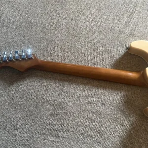 714-MK2 fullerton stratocaster with maple neck - Image 6