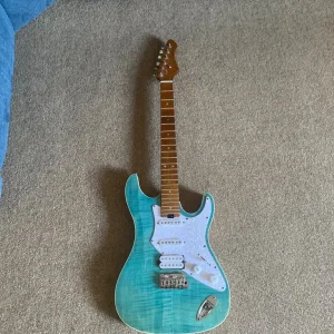 714-MK2 fullerton stratocaster with maple neck