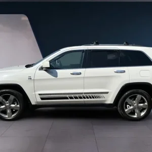 2012 Jeep Grand Cherokee 3.0 CRD Overland 5dr Auto Estate Diesel - Image 3