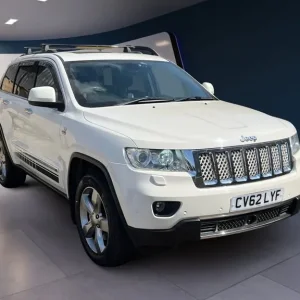 2012 Jeep Grand Cherokee 3.0 CRD Overland 5dr Auto Estate Diesel - Image 7