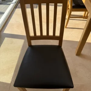 Extendable dining table + 4 chairs - Image 6