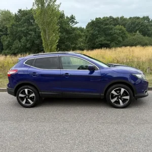 Nissan Qashqai 1.5 DCI N-CONNECTA 5-Door Diesel Manual 2016 - Image 3