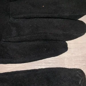 Black suede gloves - Image 2