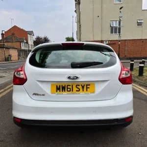 2012 Ford Focus 1.6 Zetec Manual Petrol - Image 4