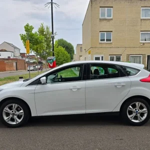 2012 Ford Focus 1.6 Zetec Manual Petrol - Image 6