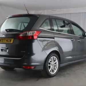 2017 Ford Grand C-Max 1.0T EcoBoost Zetec Euro 6 (5-door MPV) - Image 4