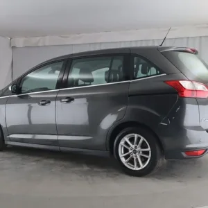 2017 Ford Grand C-Max 1.0T EcoBoost Zetec Euro 6 (5-door MPV) - Image 5