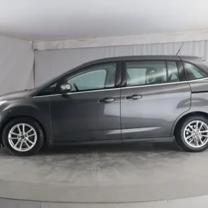 2017 Ford Grand C-Max 1.0T EcoBoost Zetec Euro 6 (5-door MPV) - Image 6
