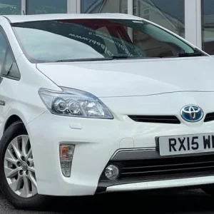 2015 Toyota Prius Plug-in Hybrid Hatchback - Image 2