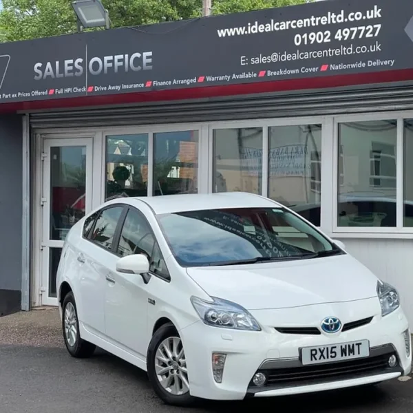 2015 Toyota Prius Plug-in Hybrid Hatchback