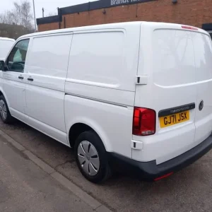 2021 Volkswagen Transporter T6.1 TDI P/V Startline with Apple Car Play and Air Con - Image 5