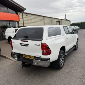 2020 Toyota Hilux INVINCIBLE 4WD D-4D DCB TRUCKMAN Pick Up Diesel Manual - Image 3