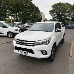 2020 Toyota Hilux INVINCIBLE 4WD D-4D DCB TRUCKMAN Pick Up Diesel Manual - Image 8
