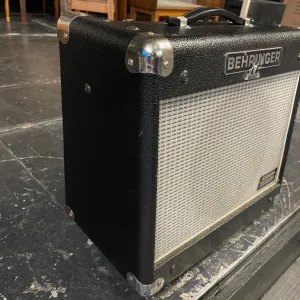 Behringer Gm110 Vintager Modelling guitar amplifier Combo Amp 30watt - Image 3