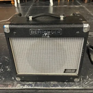 Behringer Gm110 Vintager Modelling guitar amplifier Combo Amp 30watt