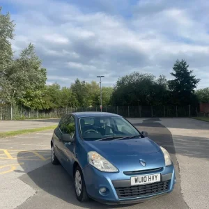 Renault Clio 3-door Hatchback 2010 manual