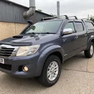 2014 Toyota Hilux Invincible 3.0 D-4D Manual 4x4 - Image 6
