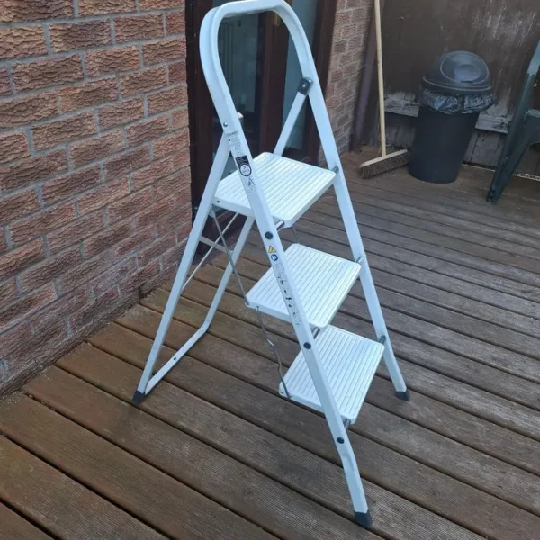 3-step folding ladder