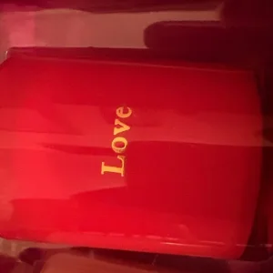 4 scented candles in a pretty box - Image 4