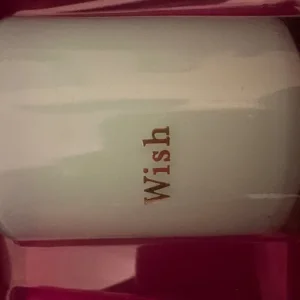 4 scented candles in a pretty box - Image 5