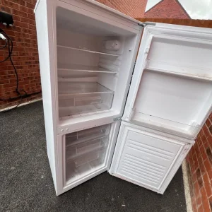 Good condition fridge freezer in good working order - Image 2