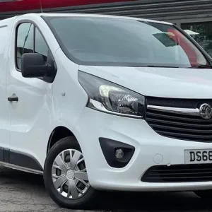 2018 Vauxhall Vivaro 1.6 CDTi Panel Van - Image 2
