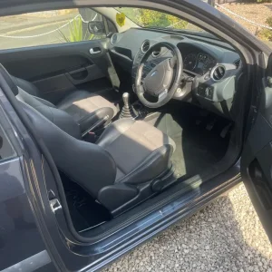 Ford Fiesta Zetec 2007 Diesel 1.6L 3-door - Image 4
