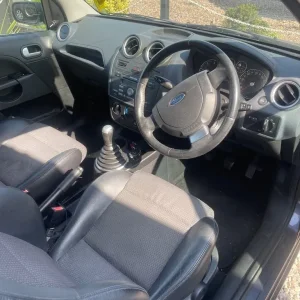 Ford Fiesta Zetec 2007 Diesel 1.6L 3-door - Image 5