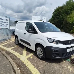2019 Peugeot Partner BLUEHDI PROFESSIONAL L1 Van - Image 3