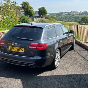 2010 Audi A6 S-line Estate manual 2.0 TDI - Image 2