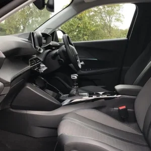 2022 Peugeot 2008 Allure Premium 1.2 PureTech Manual Hatchback - Image 3