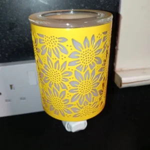 4 Scentsy warmers - Image 8
