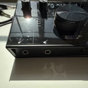 M-Audio AIR 192|6 USB-C MIDI Audio Interface – 2 XLR, Studio Quality, Excellent - Image 5