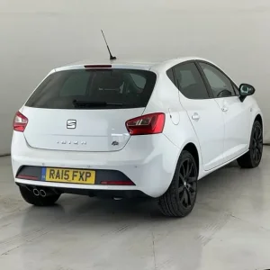 2015 SEAT Ibiza 1.4 TSI FR Black Hatchback - Image 4