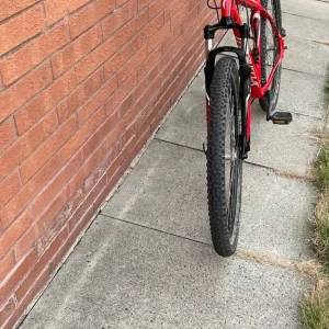 Specialised Hardrock 29 inch mountain bike - Image 2