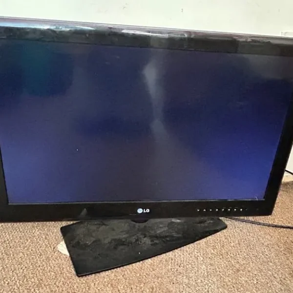 32-inch LG TV