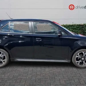 2022 MG3 1.5 VTi Tech Exclusive Nav Hatchback 5-door manual - Image 2