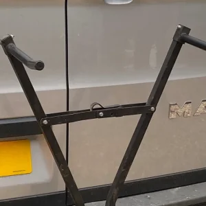 Cycle carrier-tow bar fitting. - Image 4
